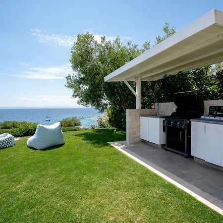Βίλα Akti Beachfront Chalkidiki Ελιά