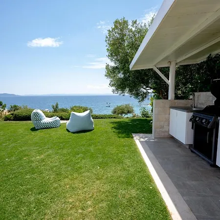 Βίλα Akti Beachfront Chalkidiki Ελιά