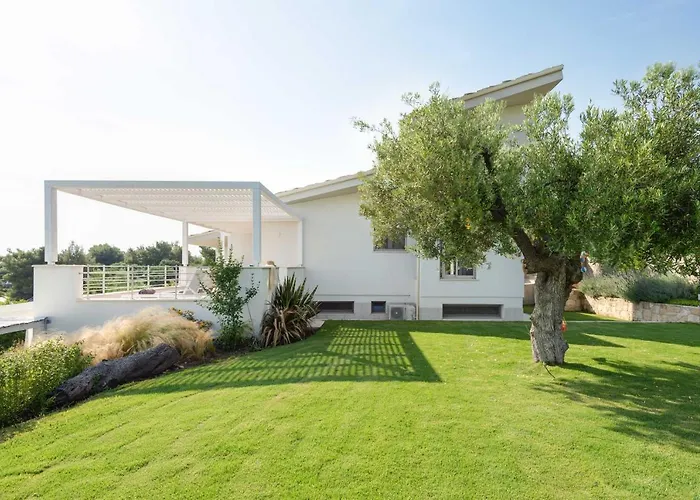 Akti Beachfront Collection Elia Nikitis