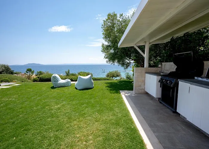 Вилла Akti Beachfront Collection Элия