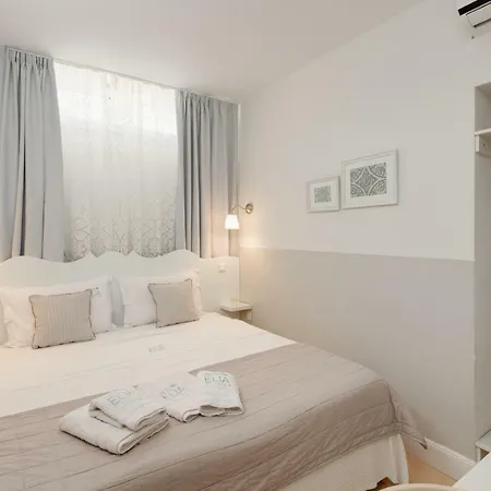 فيلة Akti Beachfront Collection