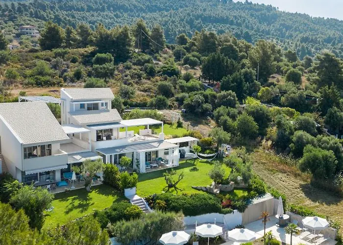 Akti Beachfront Collection 别墅